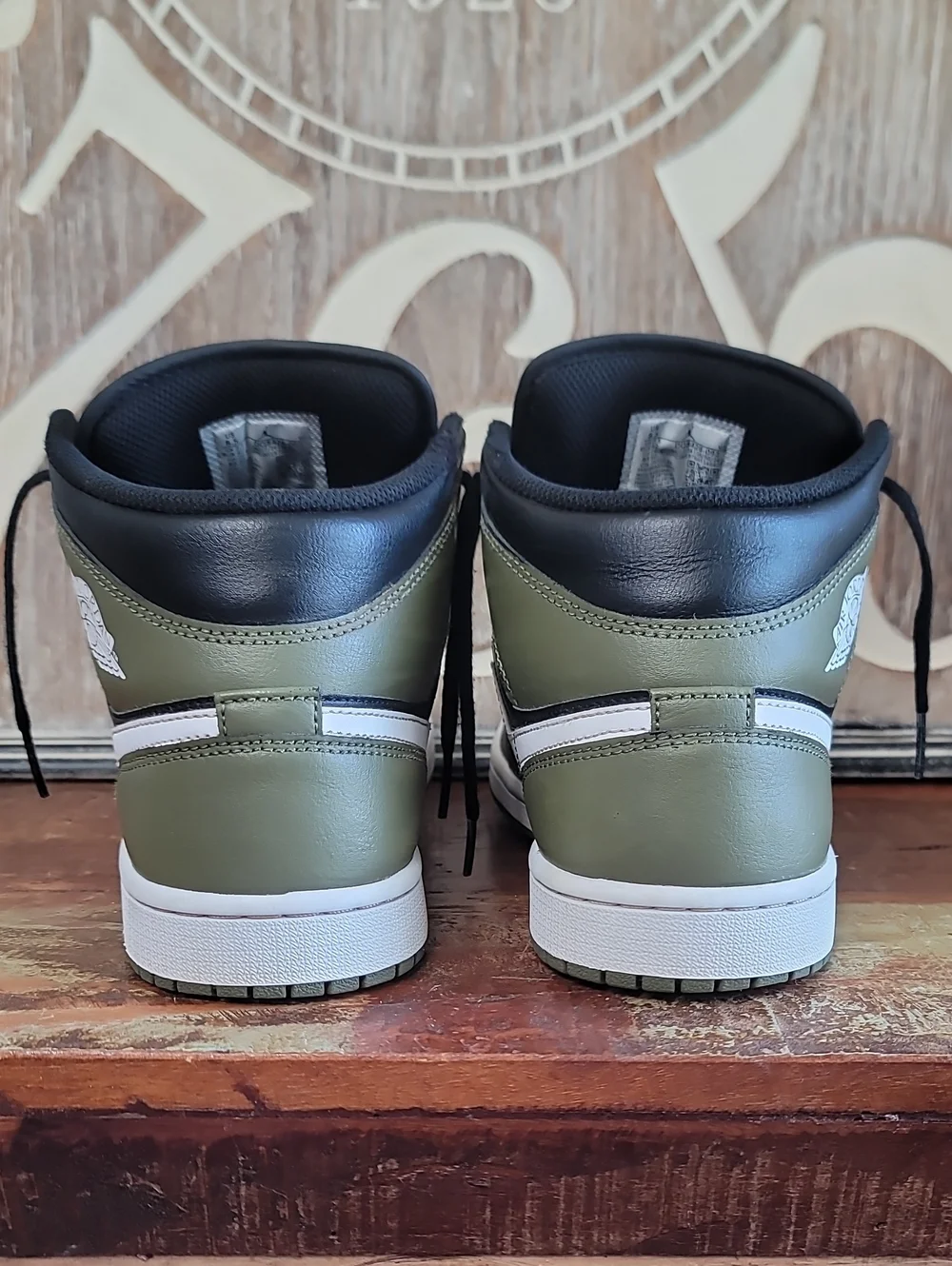 Nike Air Jordan 1 Mid 